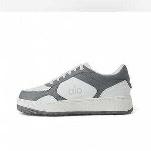 ALO Yoga Gray and White Recovery Unisex Sneakers W7.5